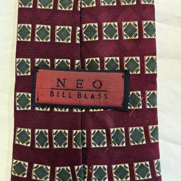 NEO Bill Blass 100% Silk Mens Tie Squares Necktie Wine Olive White Gold - Picture 5 of 8